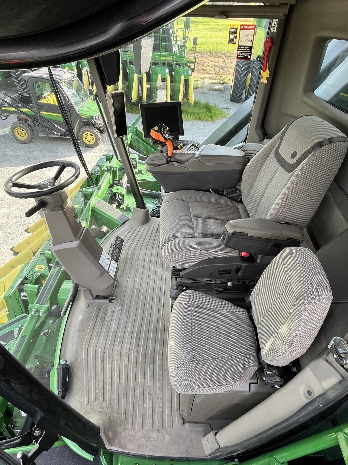 2022 John Deere CP770 Image