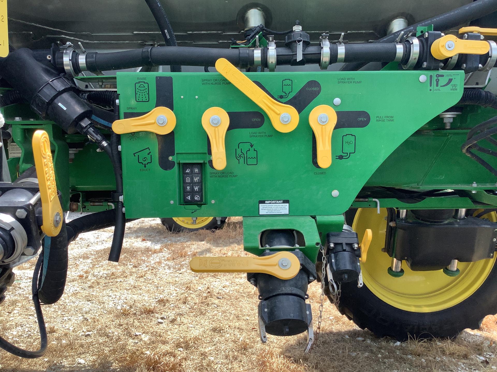 2018 John Deere R4038 Image