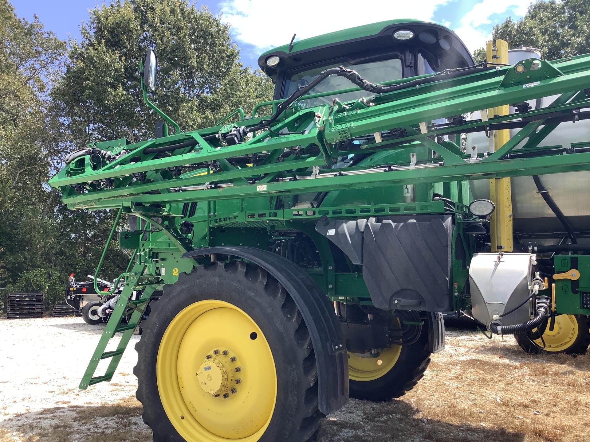2018 John Deere R4038 Image