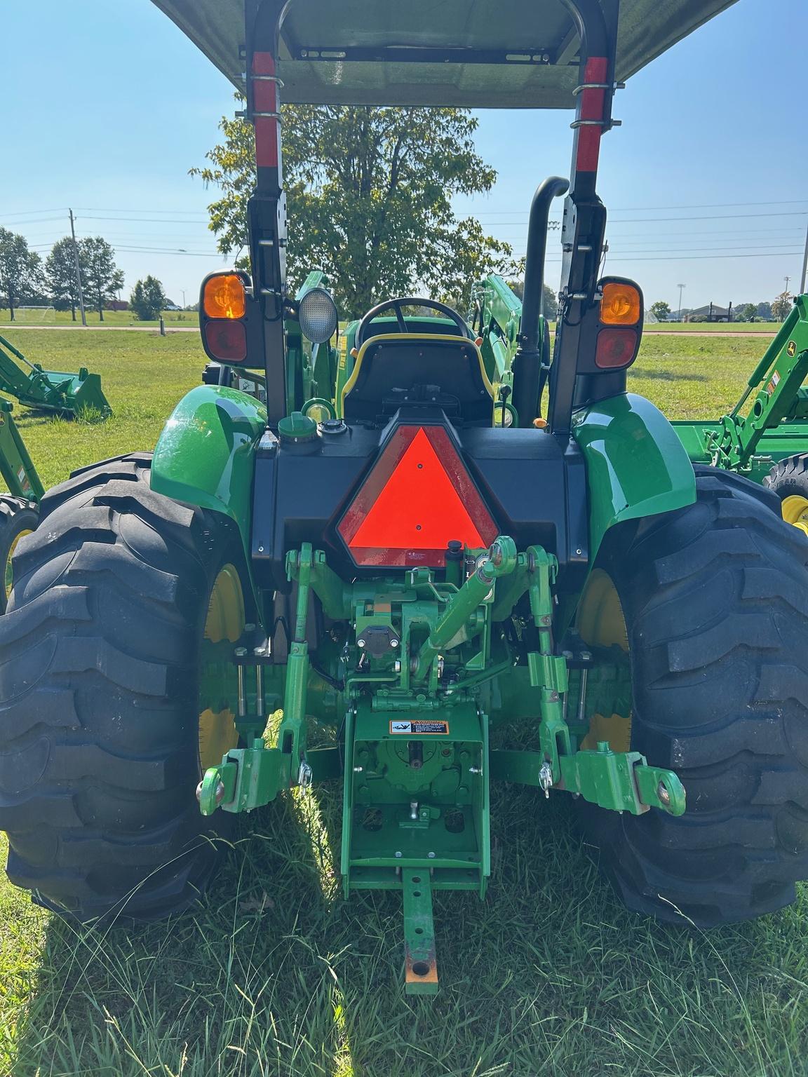 2016 John Deere 5055E Image