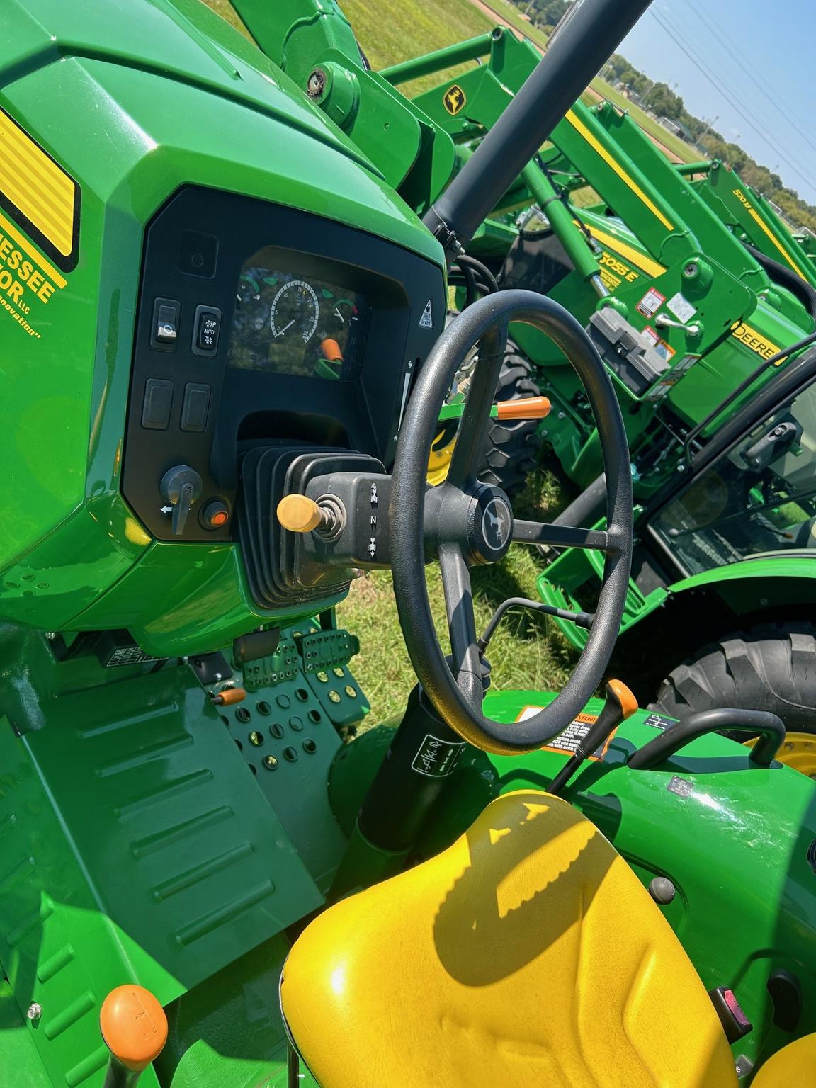 2016 John Deere 5055E Image