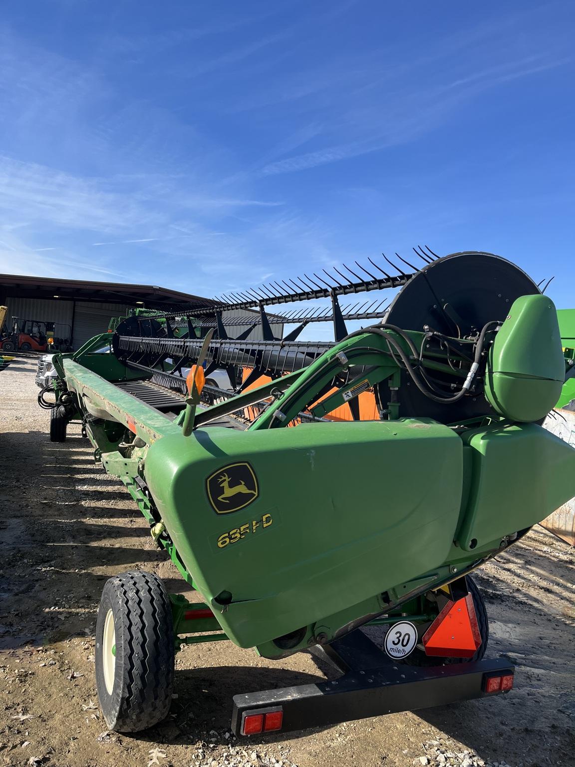 2012 John Deere 635FD Image