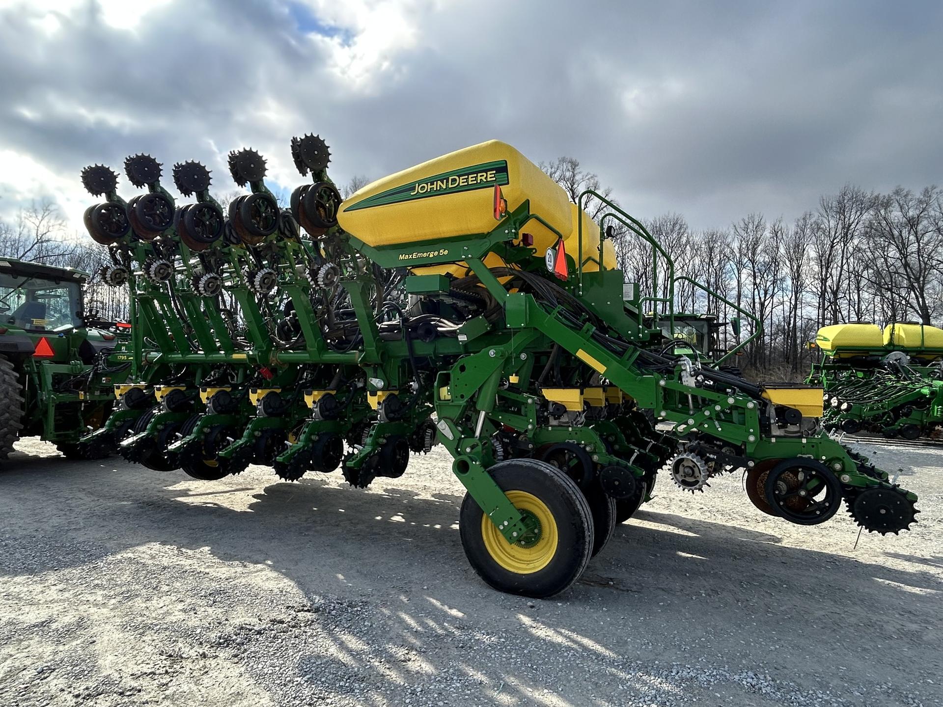 2021 John Deere 1795 Image
