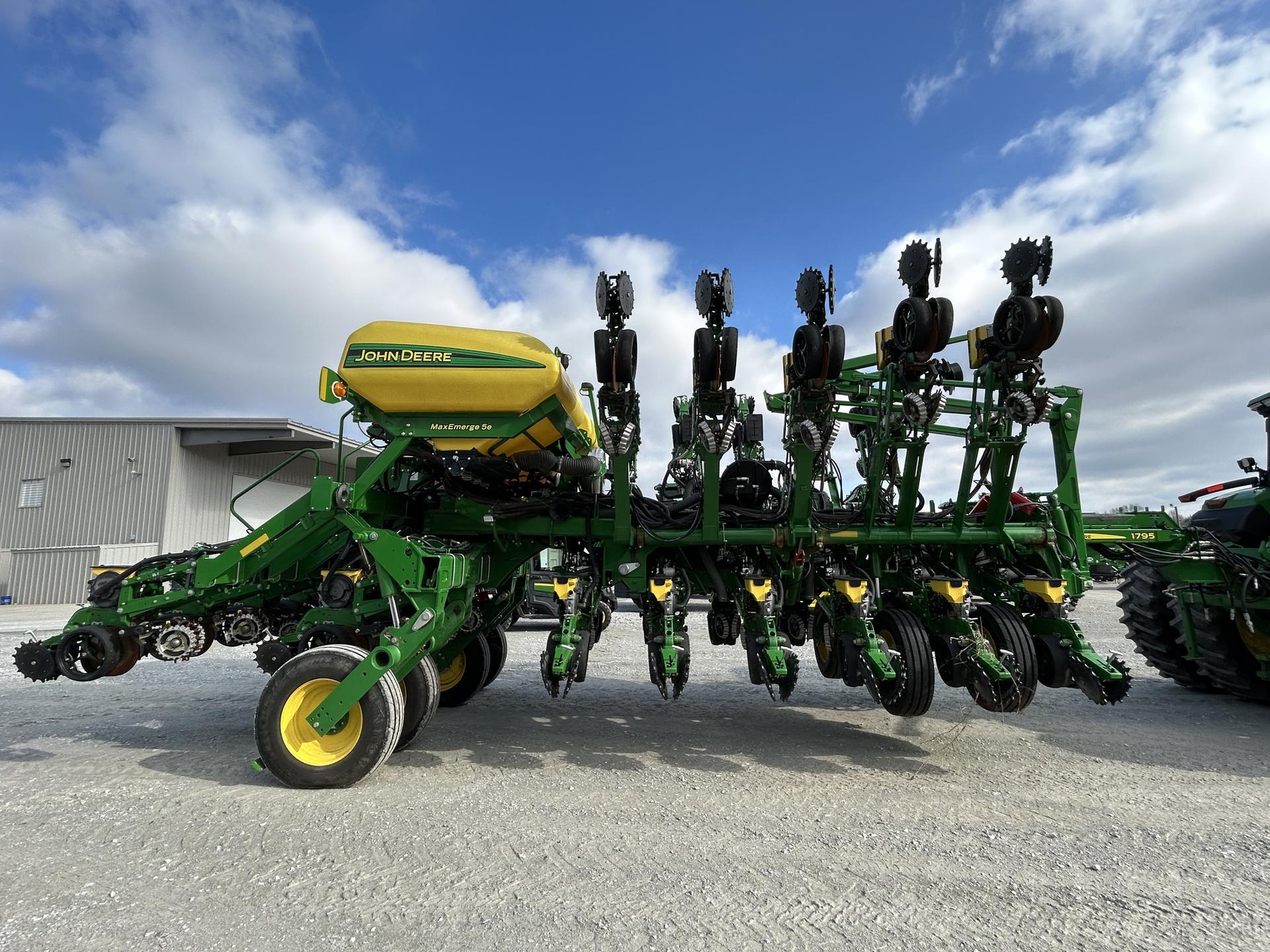 2021 John Deere 1795 Image