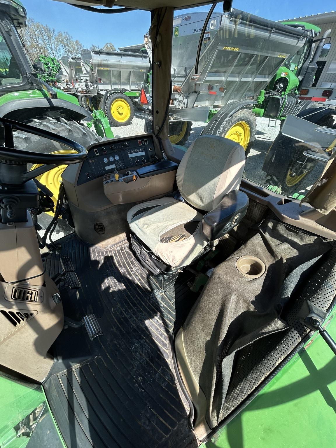 1998 John Deere 8300 Image