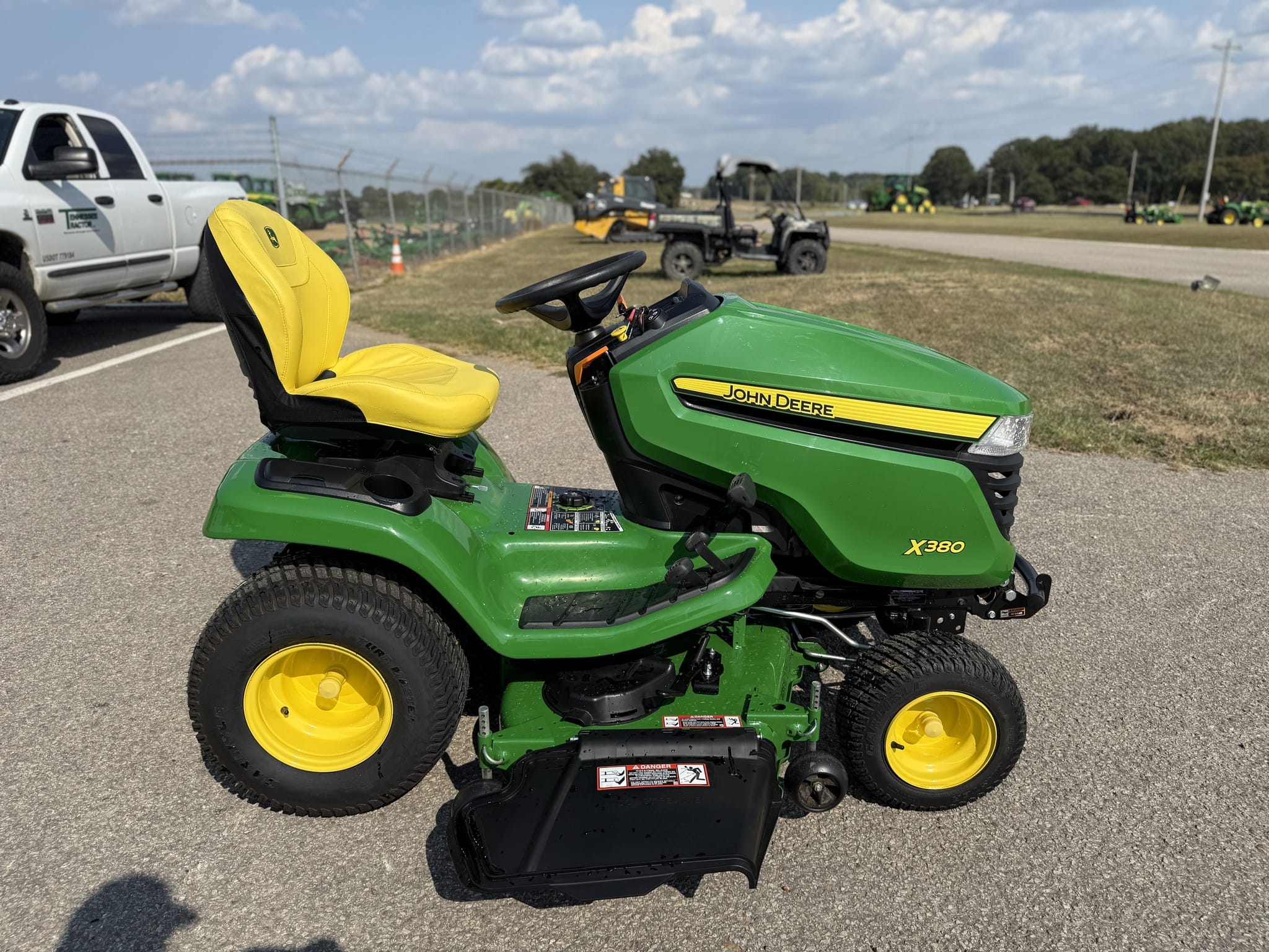 2025 John Deere X380 Image