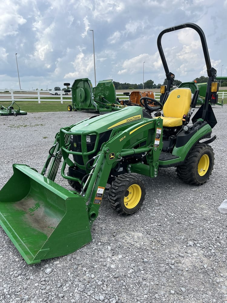 2023 John Deere 1025R Image
