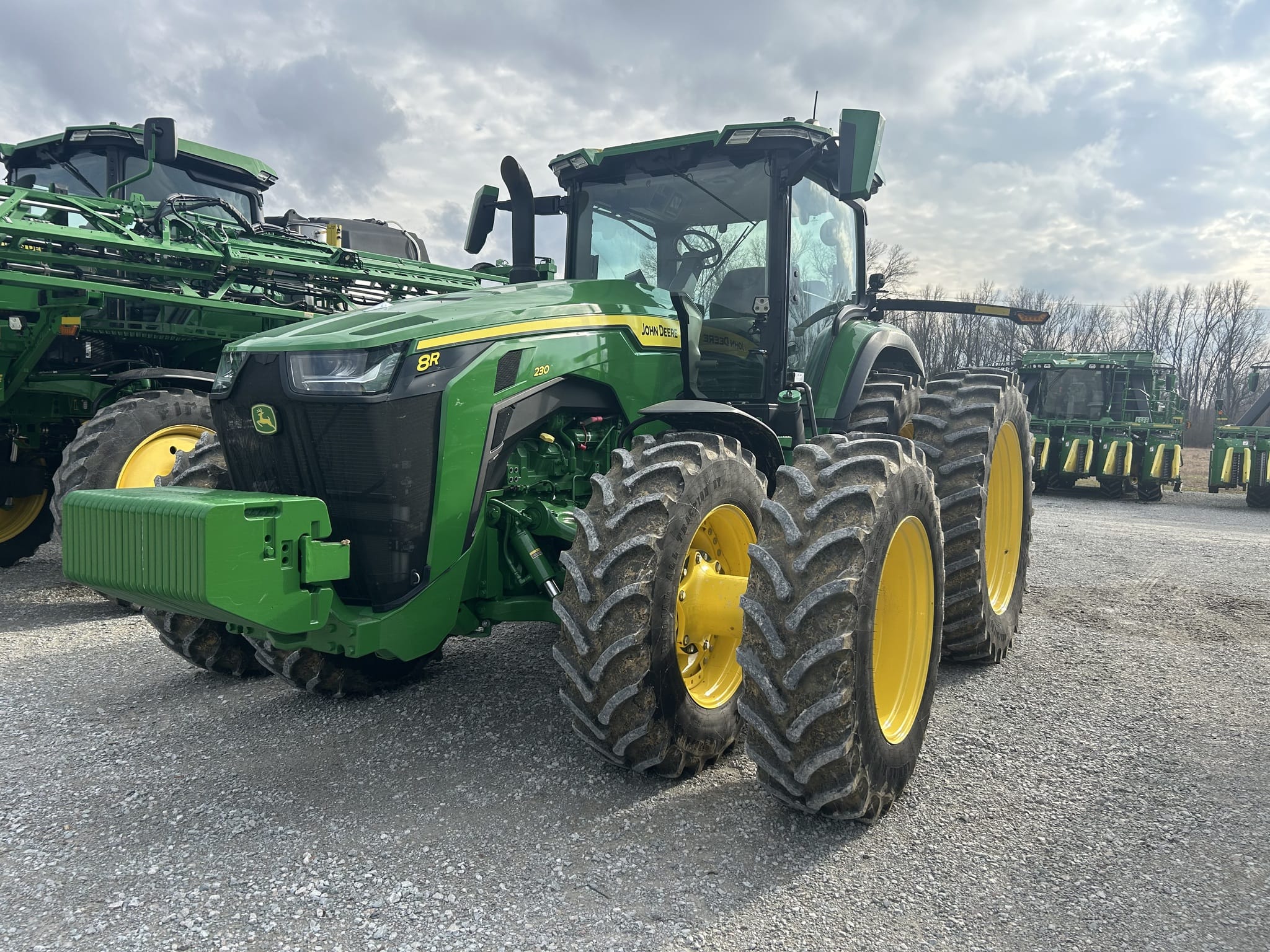 2024 John Deere 8R 230 Image