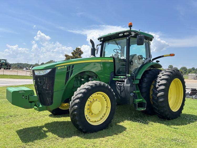2015 John Deere 8245R Image