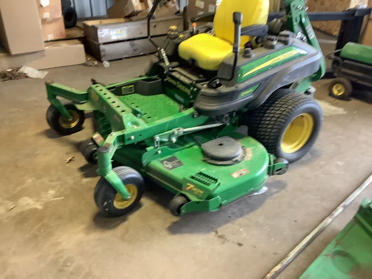 2015 John Deere Z950R Image