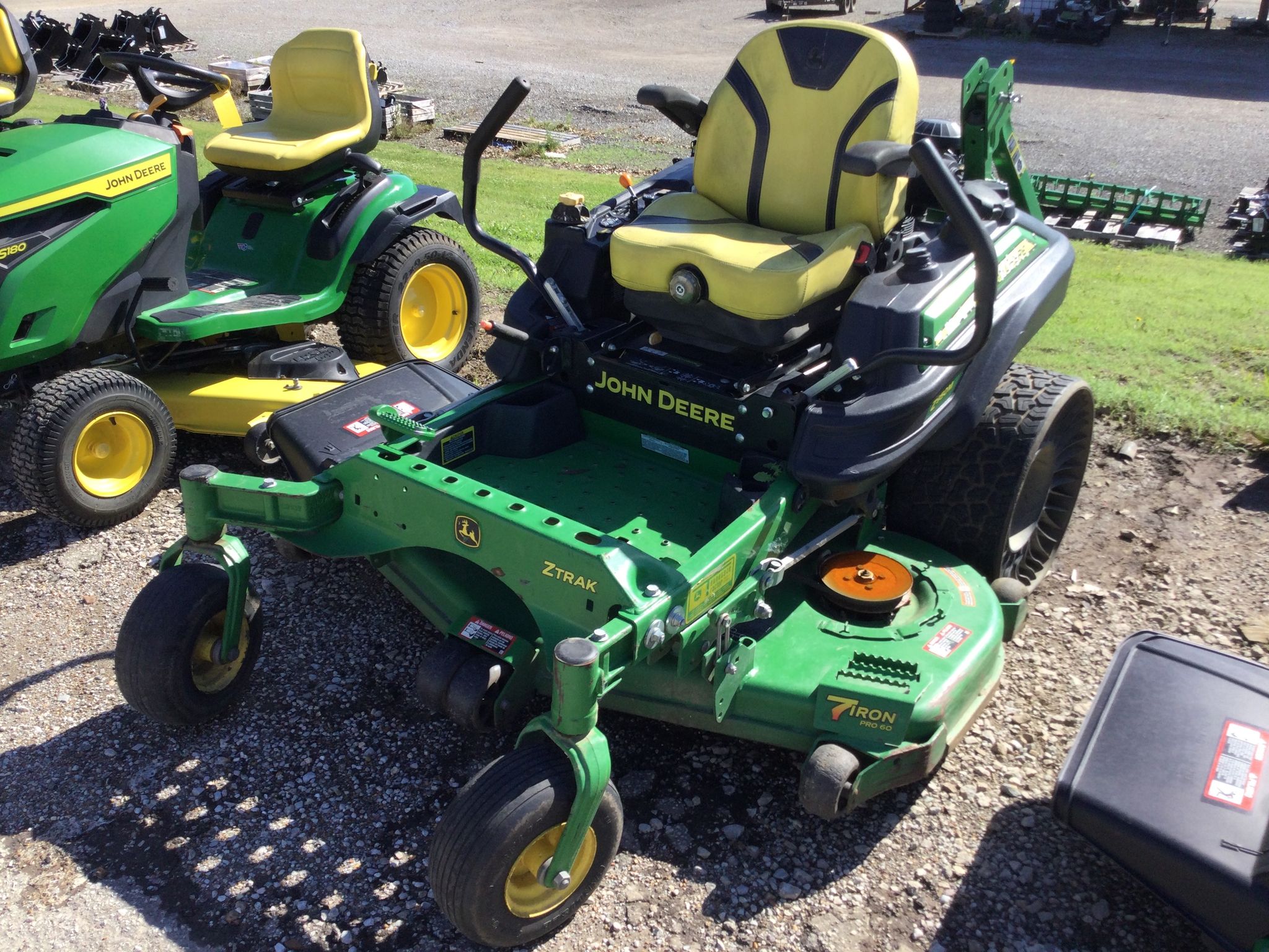 2019 John Deere Z950M Image
