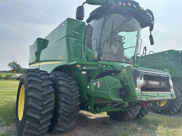 2019 John Deere S780 Image
