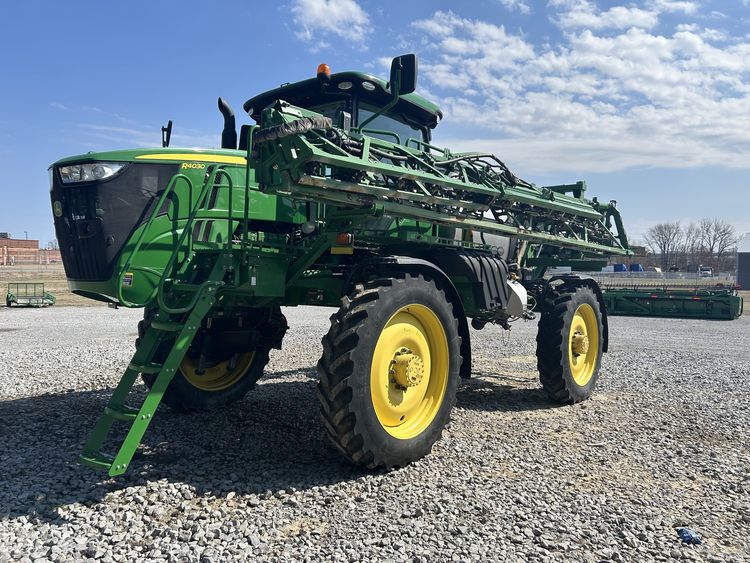 2019 John Deere R4030 Image