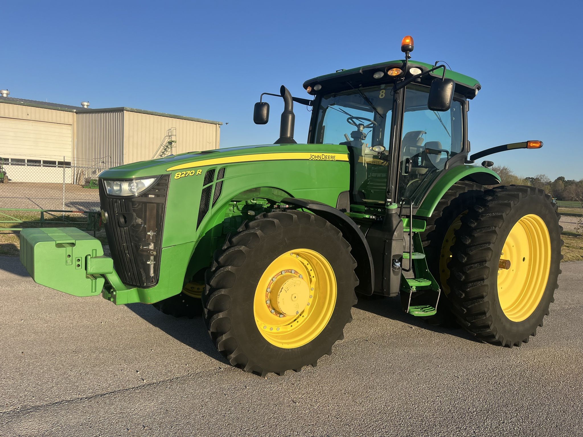2016 John Deere 8270R Image