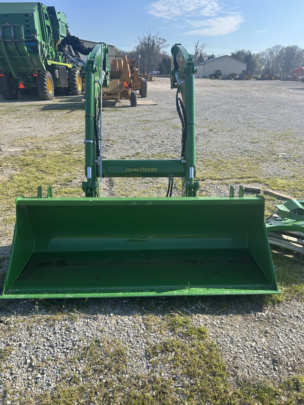 2025 John Deere 600R Image