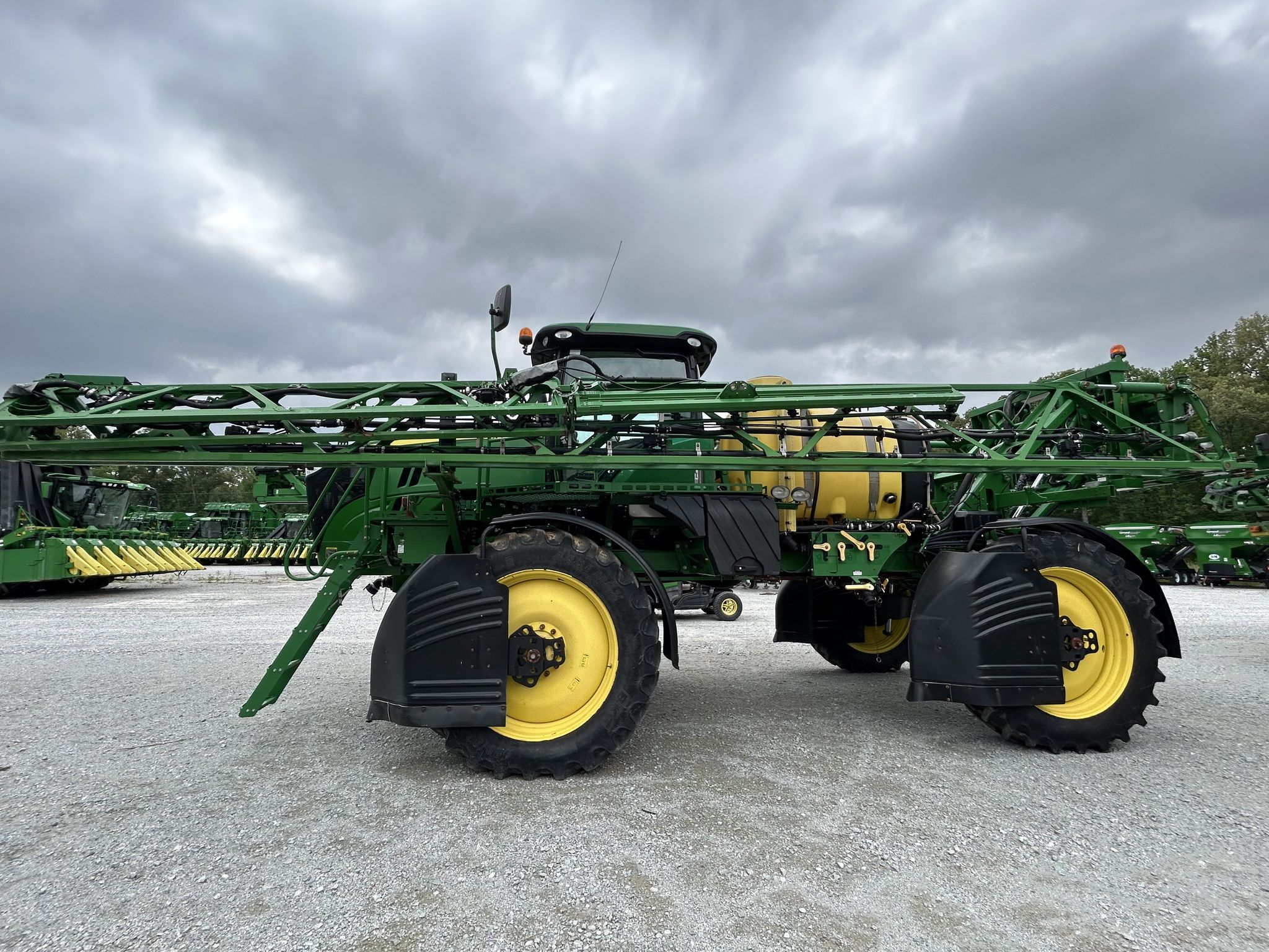2018 John Deere R4030 Image