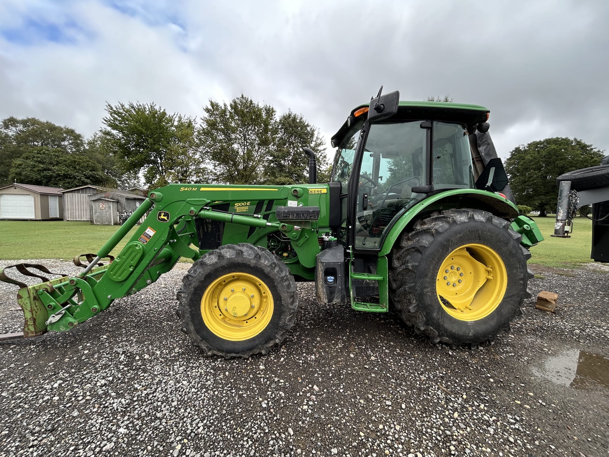 2024 John Deere 5100E Image