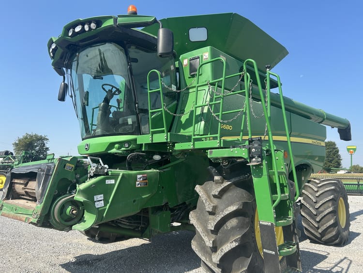 2014 John Deere S680 Image