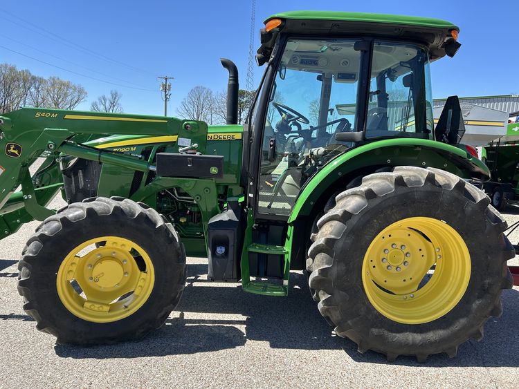 2019 John Deere 5090M Image