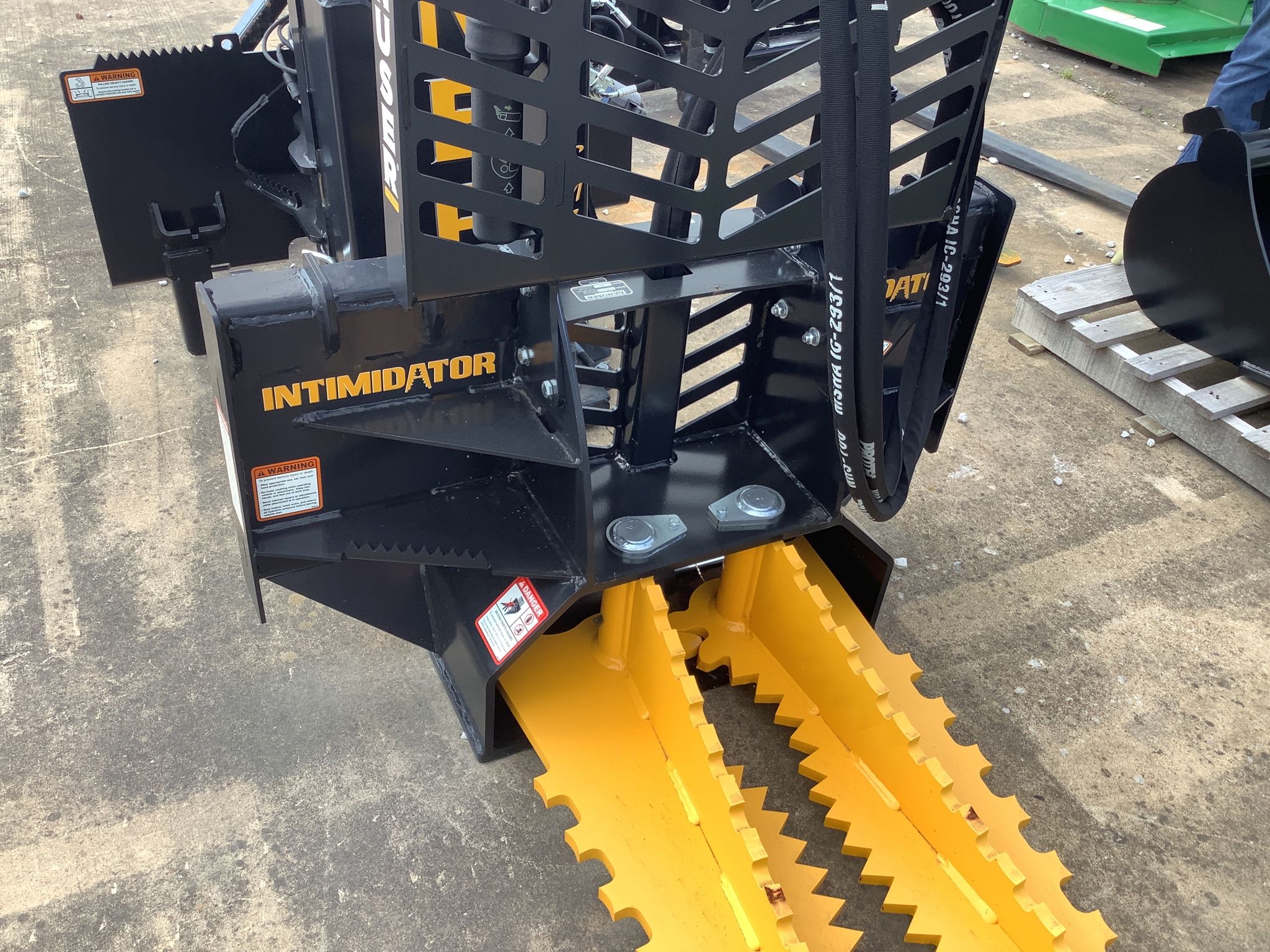 2021 Danuser INTIMIDATOR Image