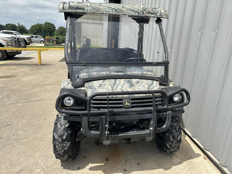 2011 John Deere XUV 825I CAMO Image