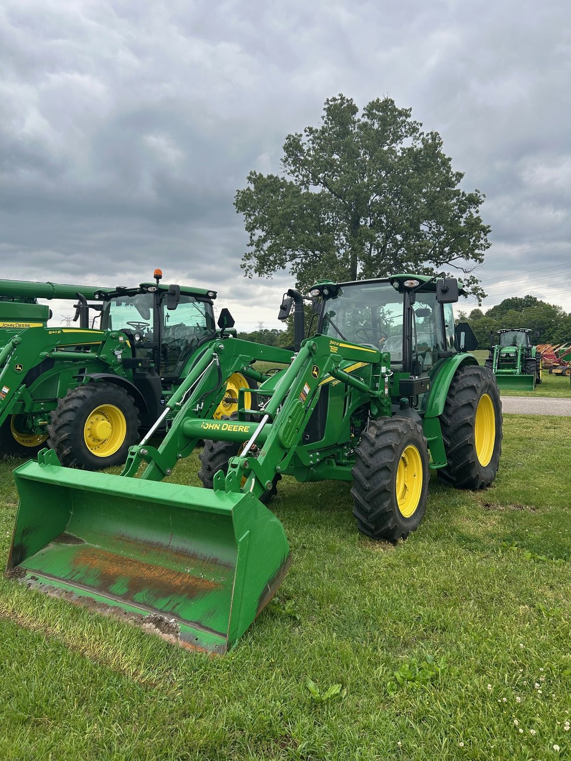 2023 John Deere 5120M Image