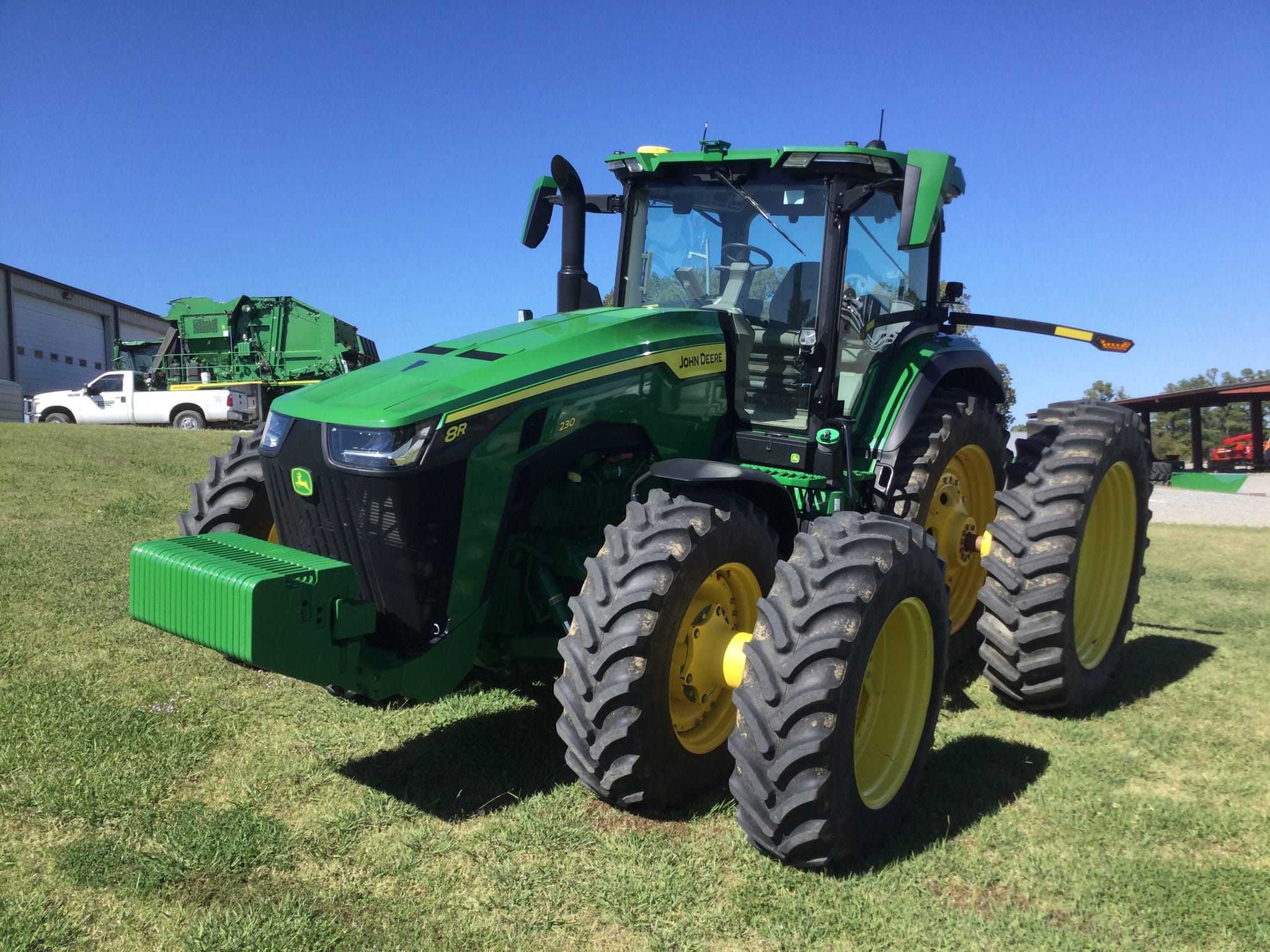 2023 John Deere 8R 230 Image