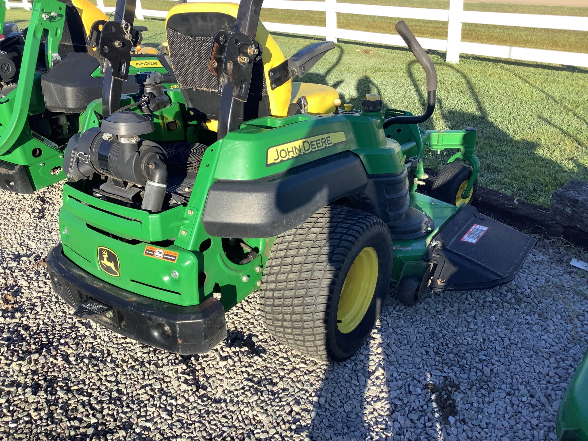 2012 John Deere Z925A Image