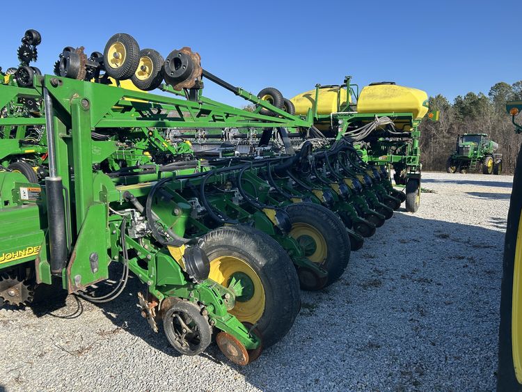2008 John Deere 1770NT CCS Image