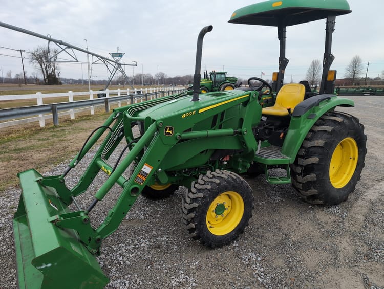 2021 John Deere 4052M Image