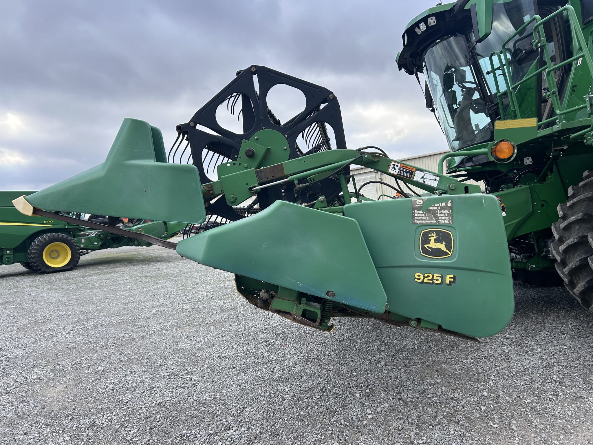 2002 John Deere 925 Image