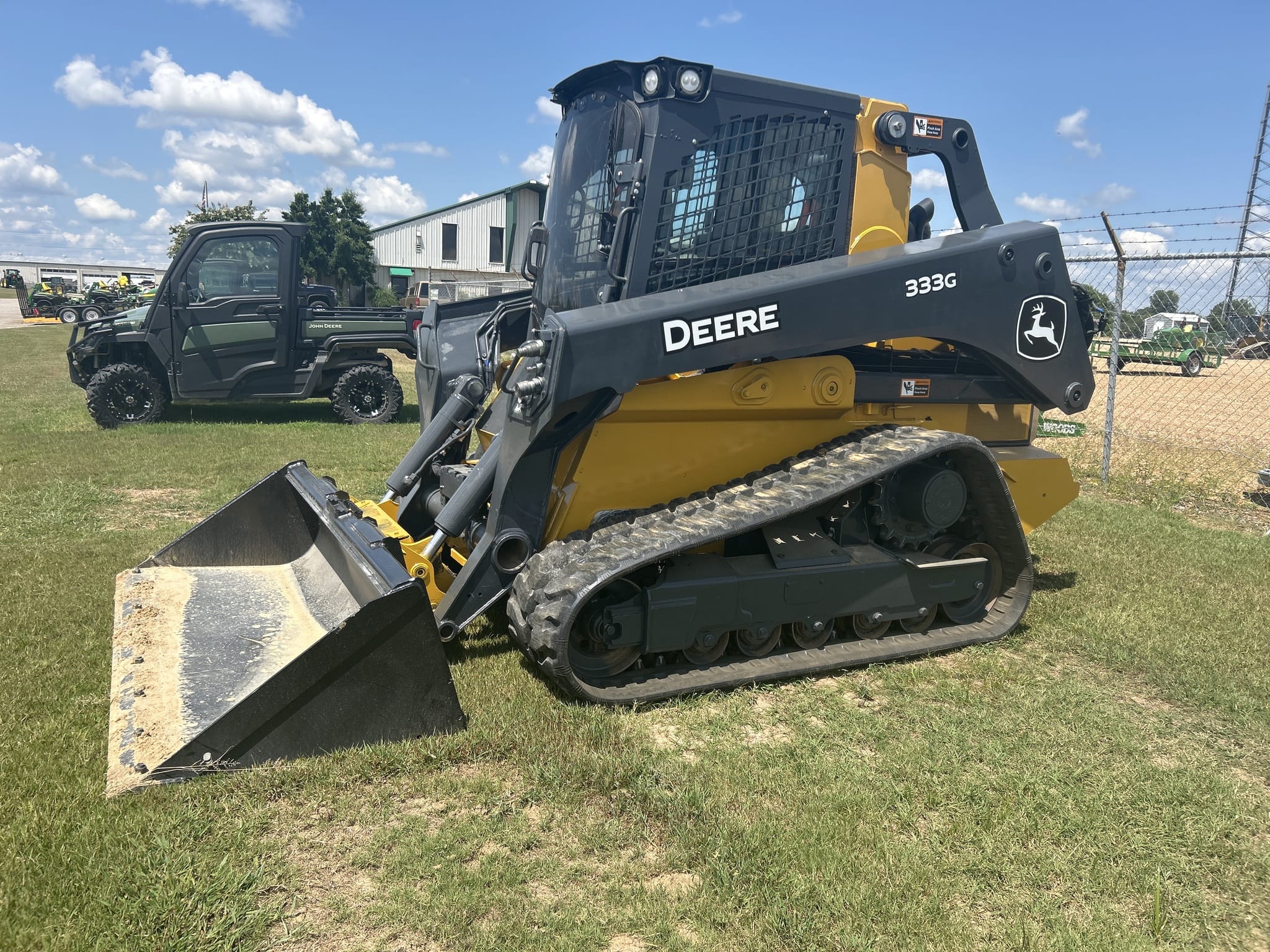 2023 John Deere 333G Image