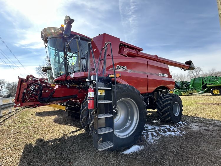 2023 Case IH 8250 Image