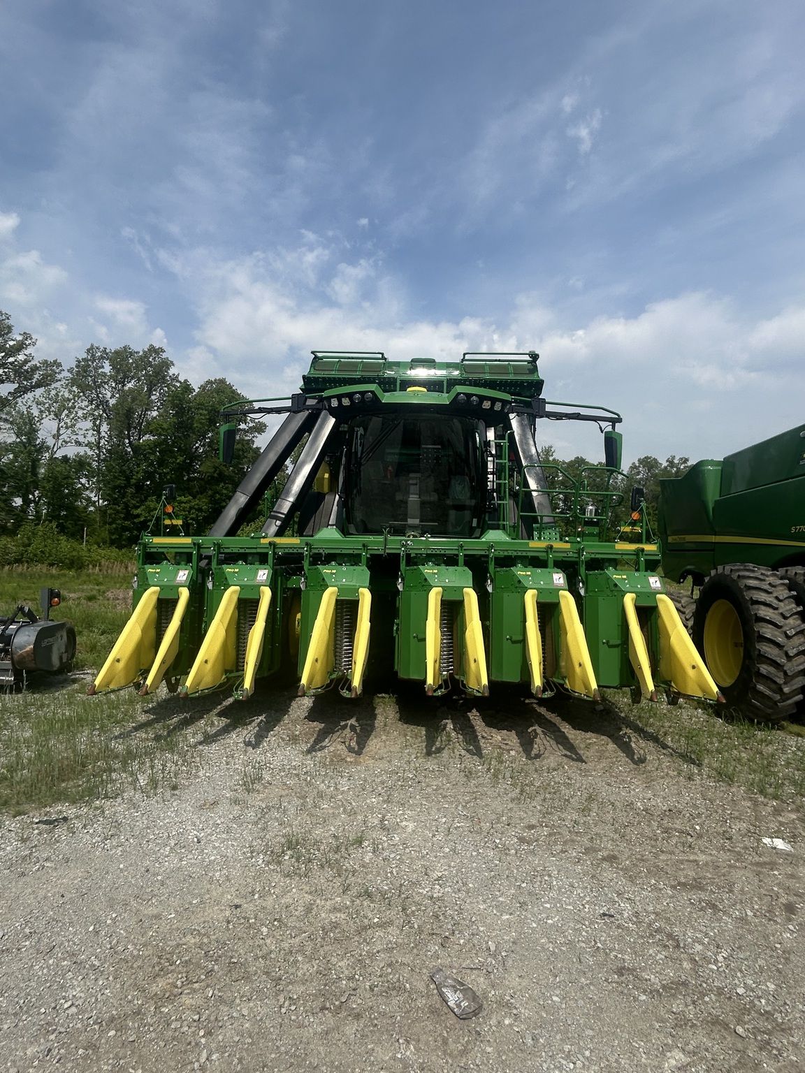 2023 John Deere CP770 Image