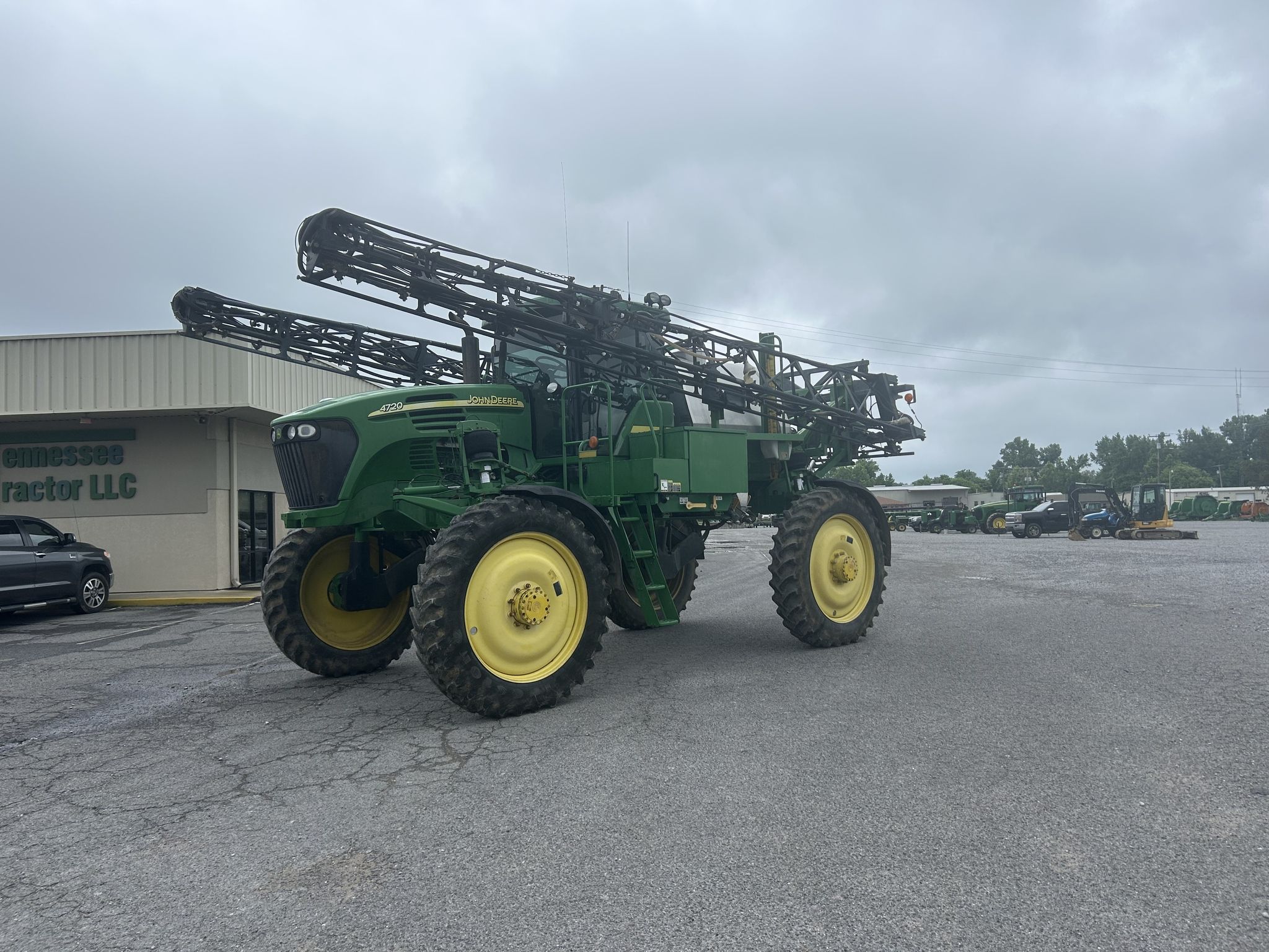 2005 John Deere 4720 Image