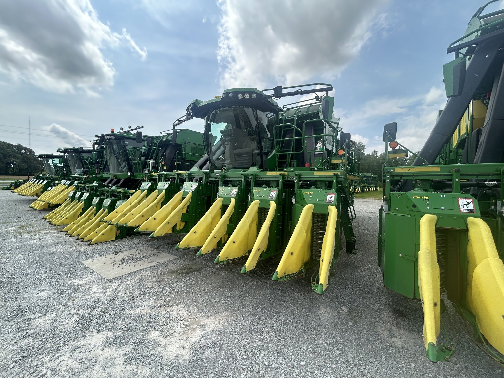 2024 John Deere CP770 Image