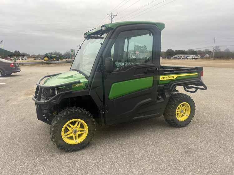 2024 John Deere XUV 835R Image