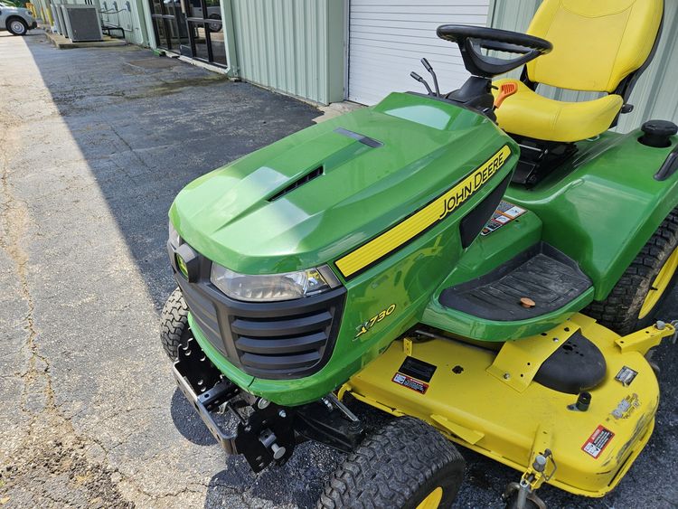 2016 John Deere X730 Image