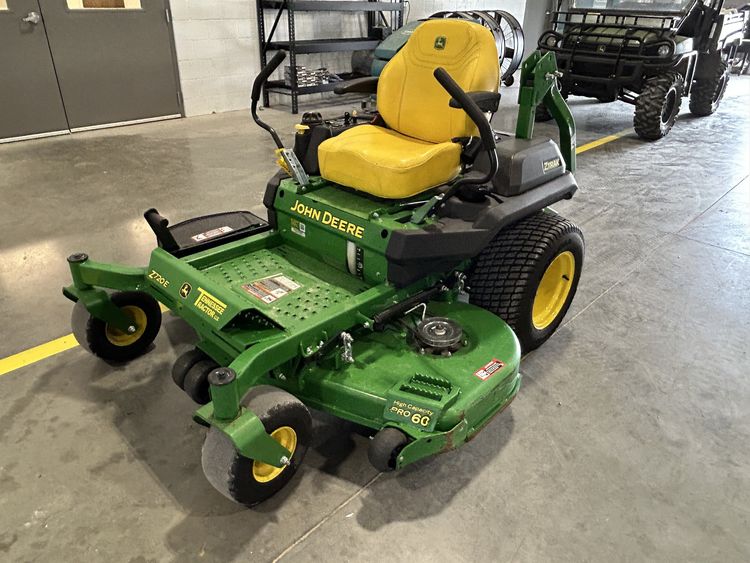 2022 John Deere Z720E Image