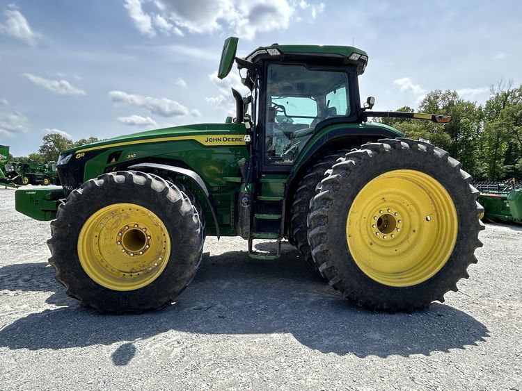 2022 John Deere 8R 310 Image