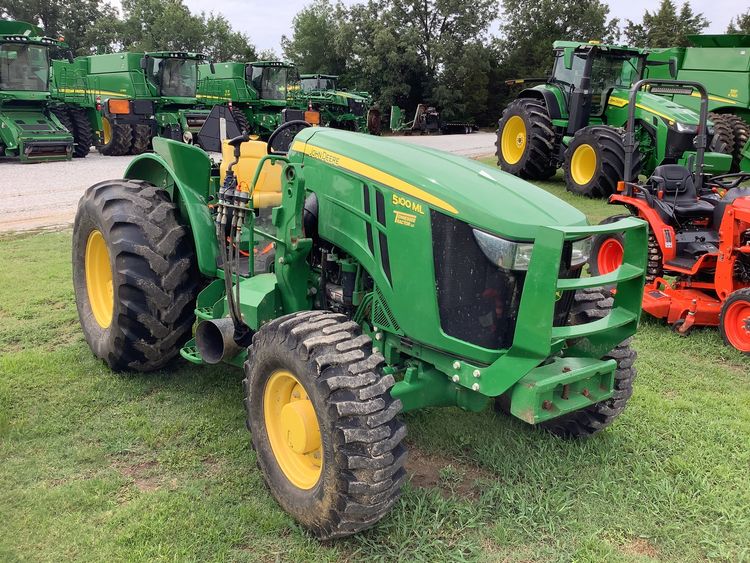 2021 John Deere 5100M Image