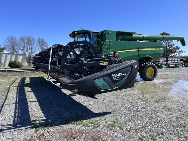 2018 MacDon FD145 Image