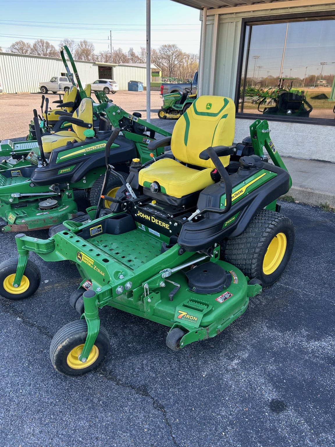 2023 John Deere Z930M Image