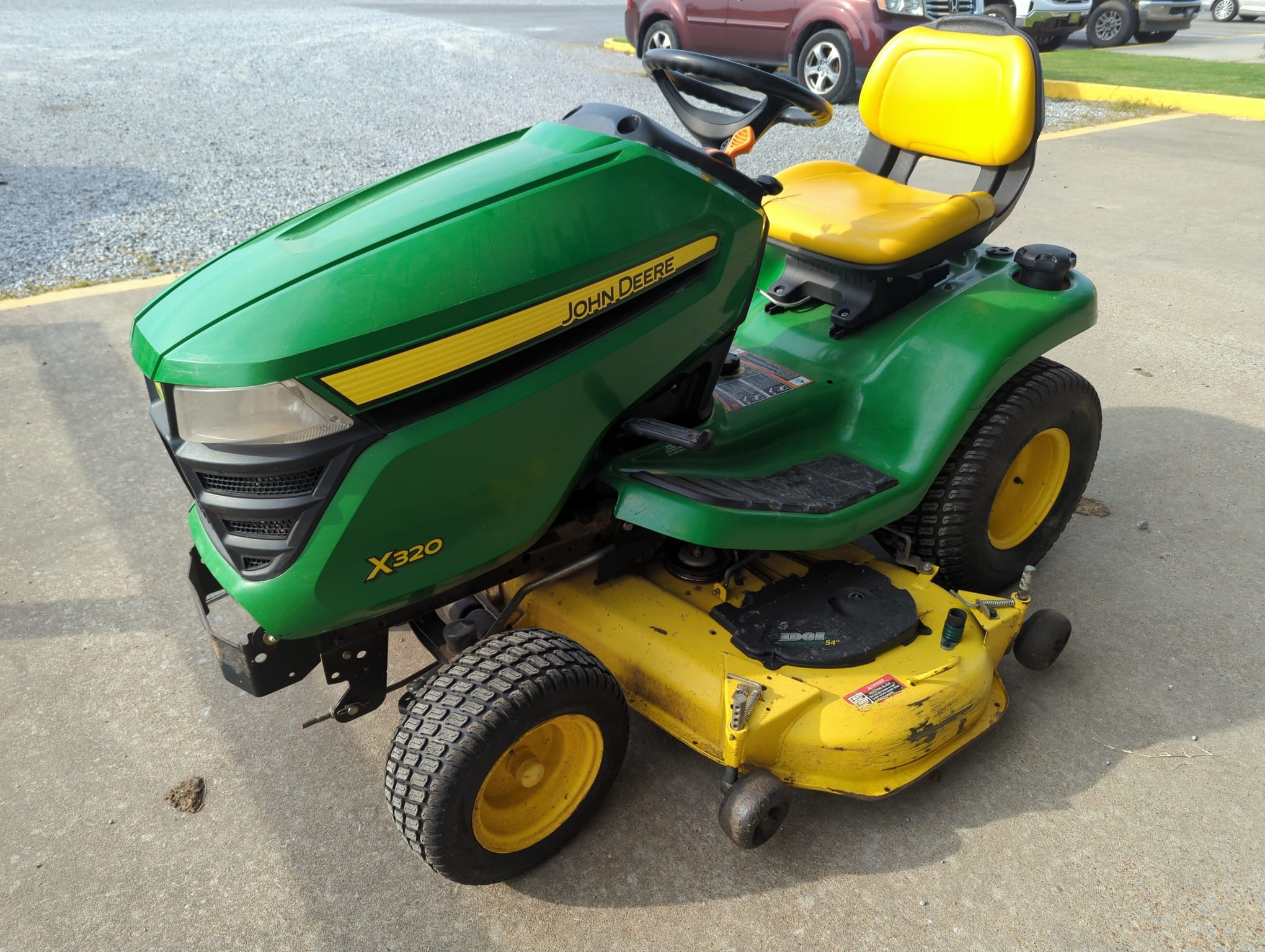 2014 John Deere X320 Image