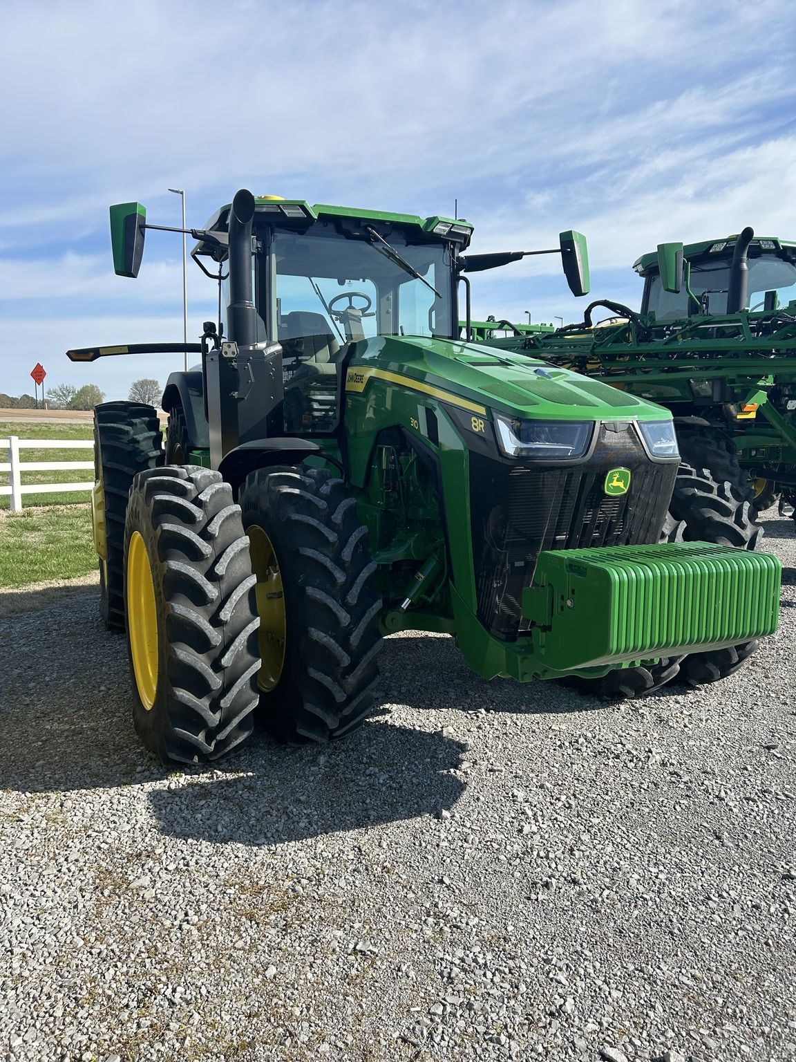 2024 John Deere 8R 310 Image