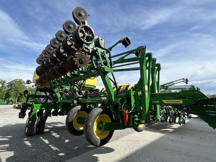 2022 John Deere 1795 Image
