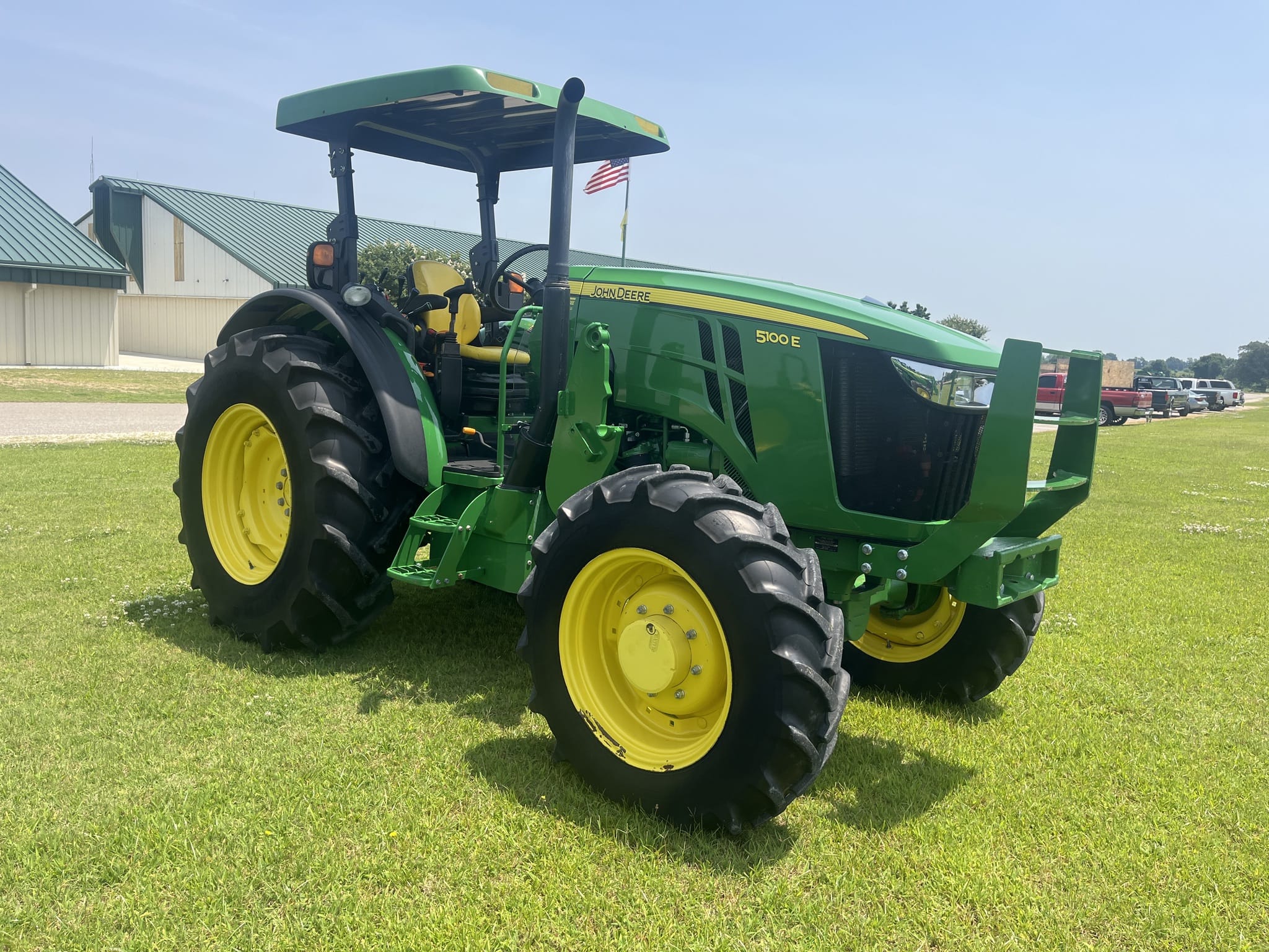 2023 John Deere 5100E Image