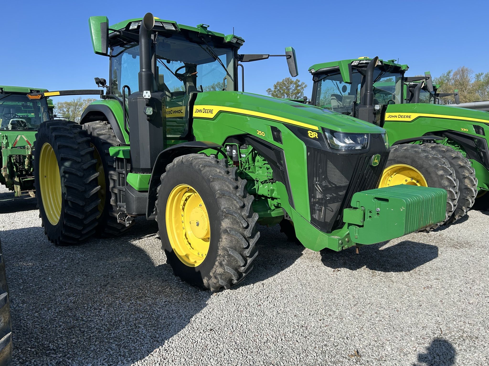 2023 John Deere 8R 250 Image