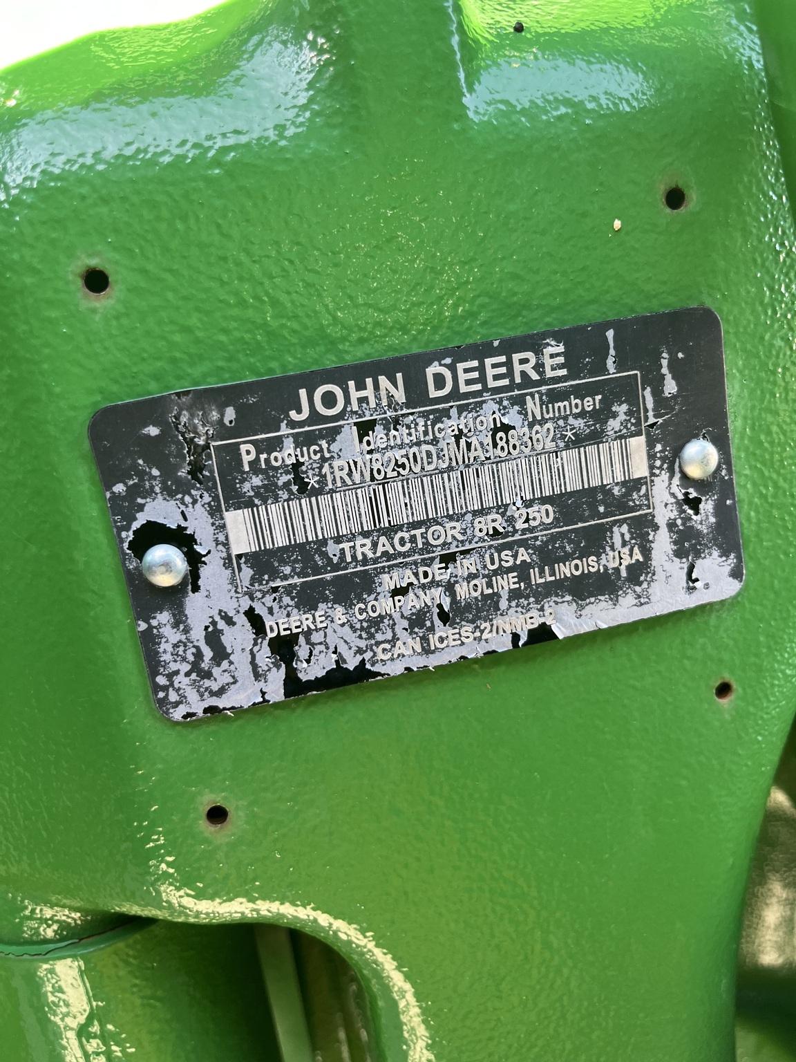 2021 John Deere 8R 250