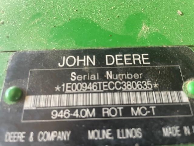2012 John Deere 946